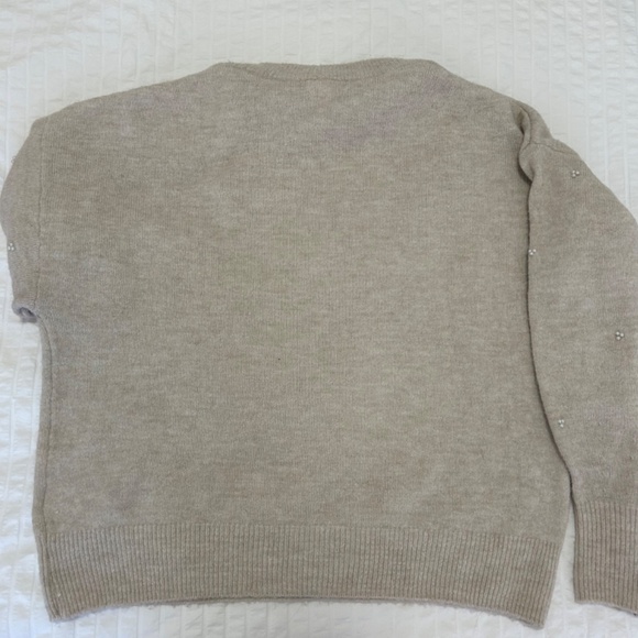H&M Women’s Pearl Beaded Sweater - Picture 3 of 3